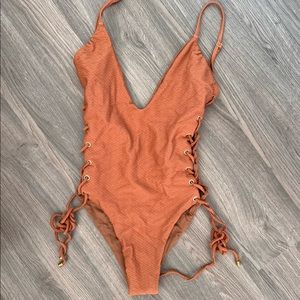Beach riot one piece size M